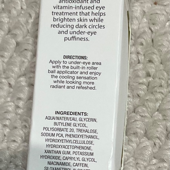 Dermasil Multi-Vitamin Eye Roller - Picture 3 of 5